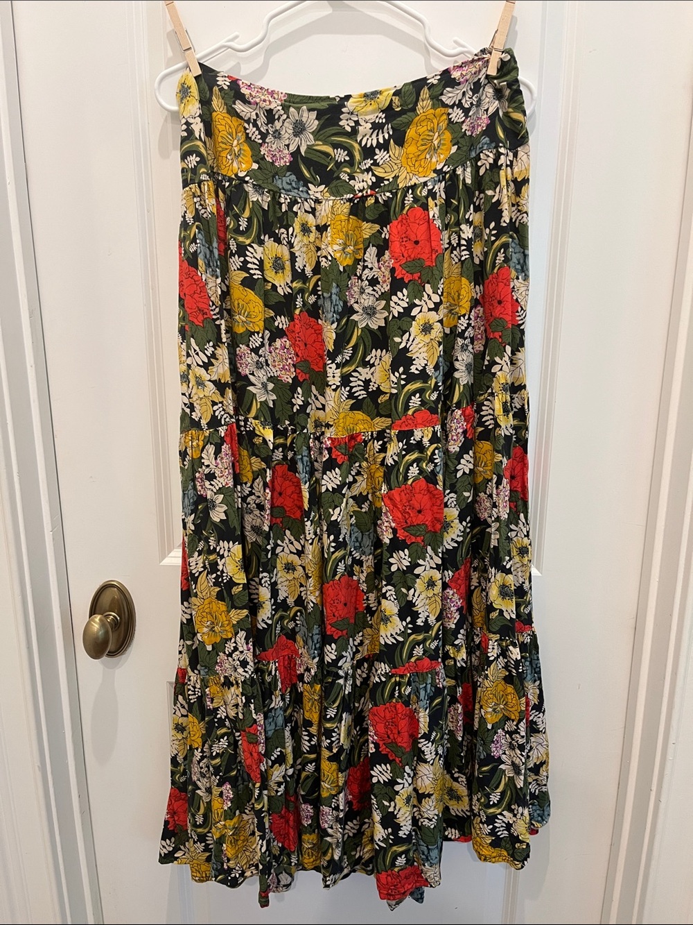 Flowy flowery skirt!